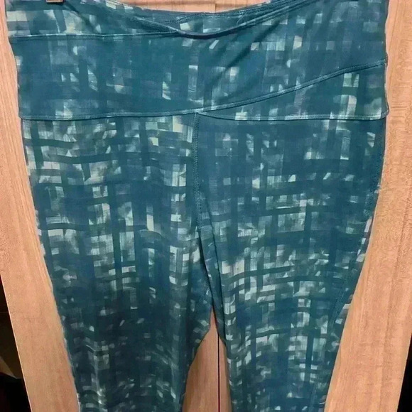 Zelos Women’s Athletic Leggings. Large. Blue Grid. Preowned. - Picture 2 of 3